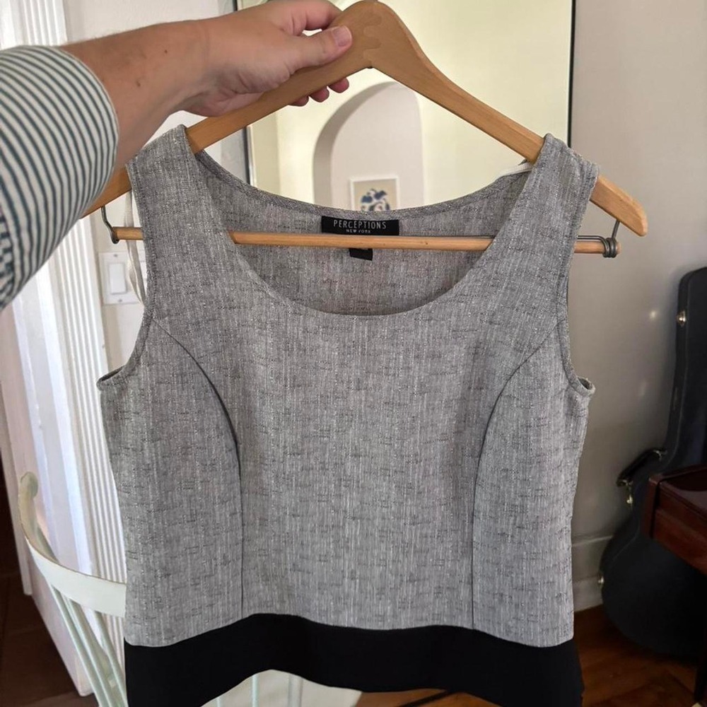 Perceptions 90s Vintage Tailored Chambray and Black Sleeveless Blouse